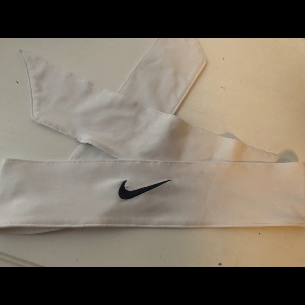 Set of three Nike tie headbands